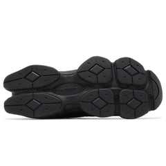 Balance 9060 'Triple Black Suede'