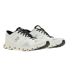 On Cloud X 'White/ Black' - vasre