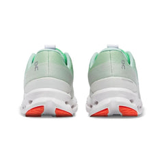 On  Cloudsurfer 'Creek White' - vasre