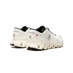 On Running Cloud X low-top - vasre